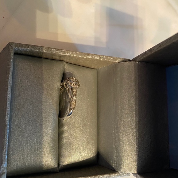 Size 5 promise ring - Picture 4 of 4